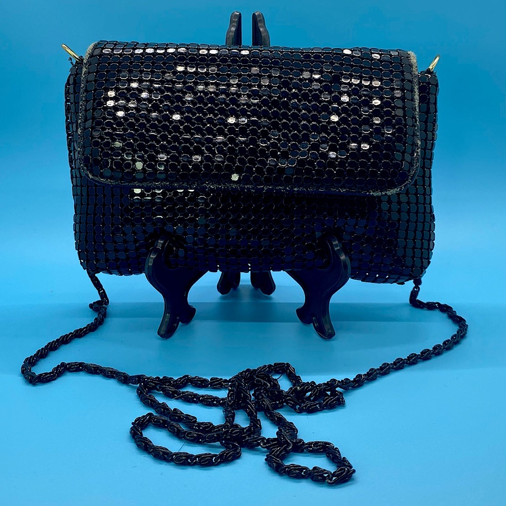 Vintage Black Mesh Zippered Evening Bag with Black Chain Strap